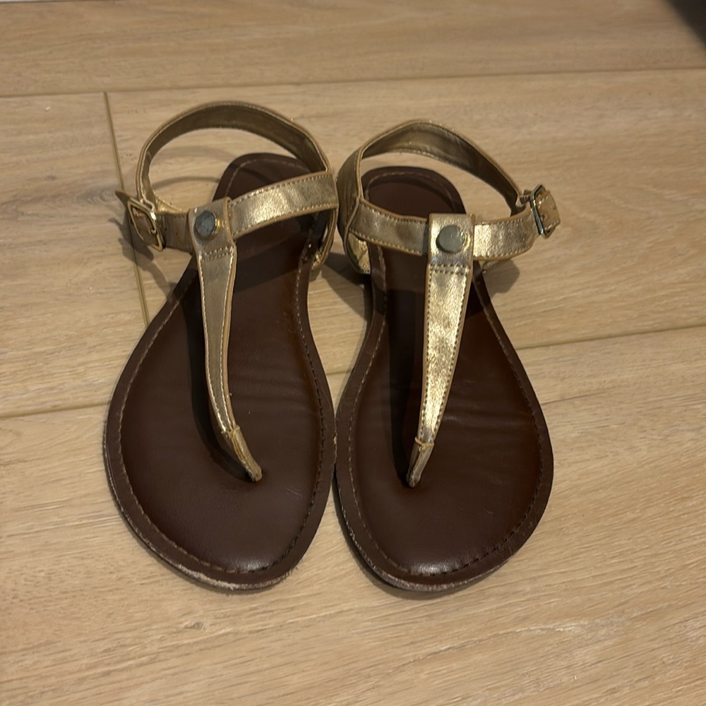 Gold Women’s Sandals Merona Size 8 1/2 flats